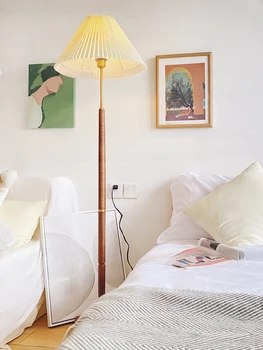 Retro lámpara de pie de estilo Americano de latón dormitorio-estudio de la cabecera