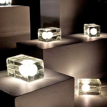 Nórdicos de hielo de la bombilla de luz de mesa de cristal Moderno personalidad creativa sala de estar dormitorio Transparente de cristal de estudio de la lámpara mini